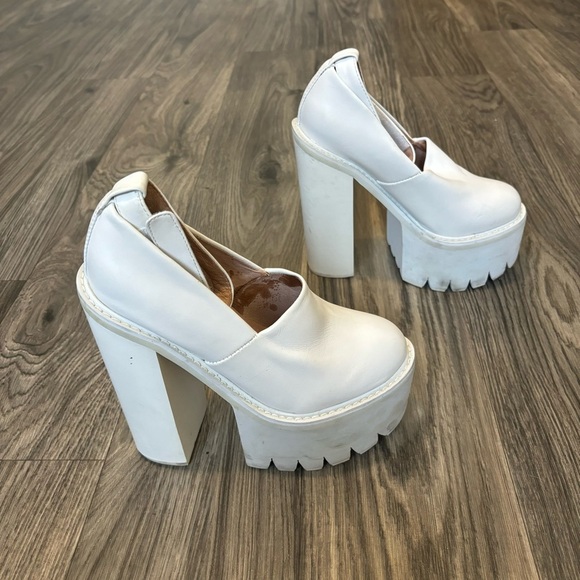 Jeffrey Campbell The Scully Platform Shoes - Picture 5 of 9